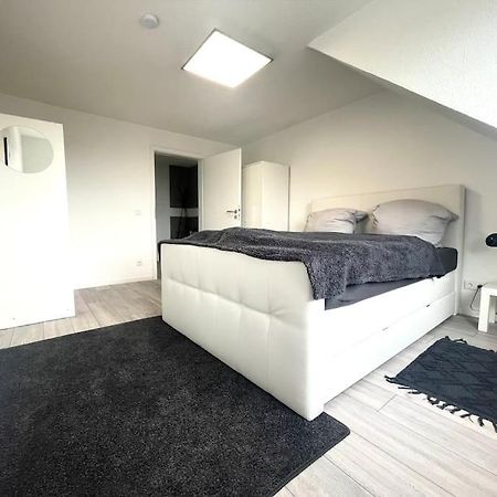 Sonnenglanz Wohnung Auf Der Vierten Duisburg Exterior foto