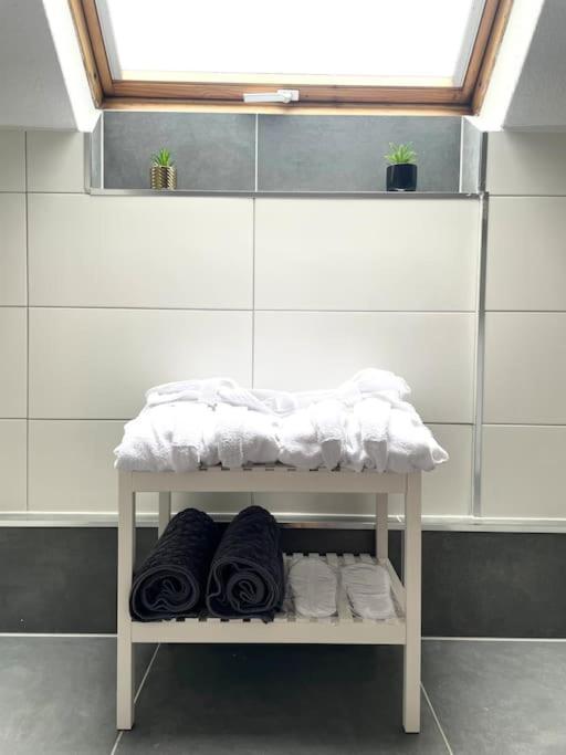 Sonnenglanz Wohnung Auf Der Vierten Duisburg Exterior foto