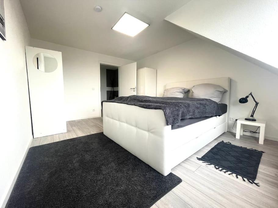 Sonnenglanz Wohnung Auf Der Vierten Duisburg Exterior foto